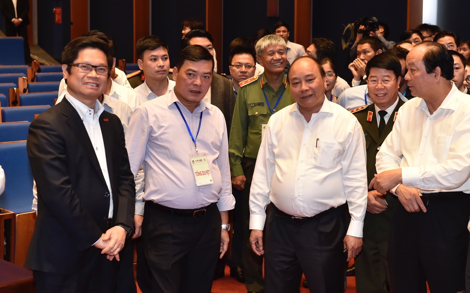 Thu tuong chu tri tong duyet chuan bi GMS-6 va CLV-10 hinh anh