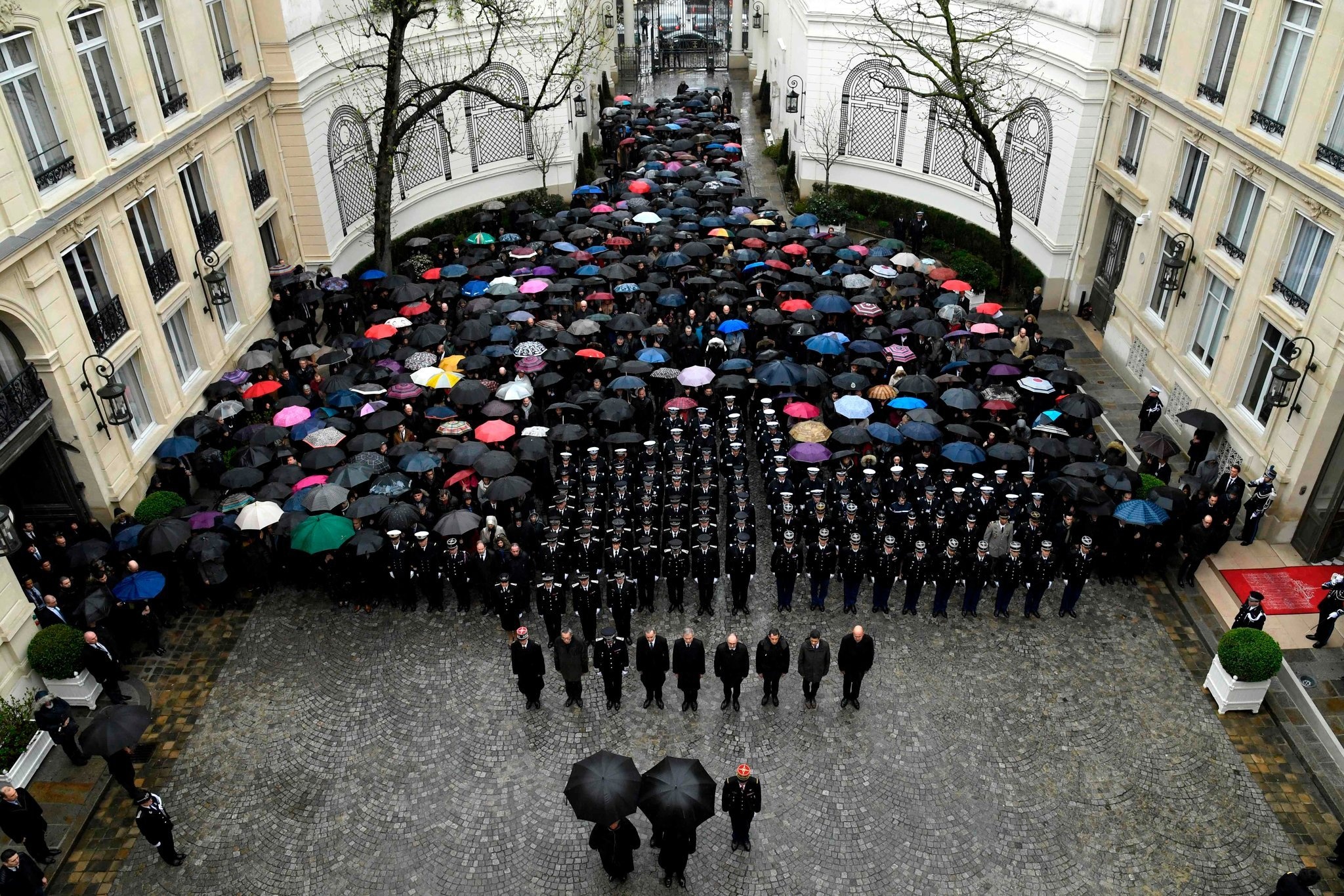 Cảnh sát Pháp hy sinh cứu con tin ảnh 6 Canh sat Phap hy sinh cuu con tin anh 6