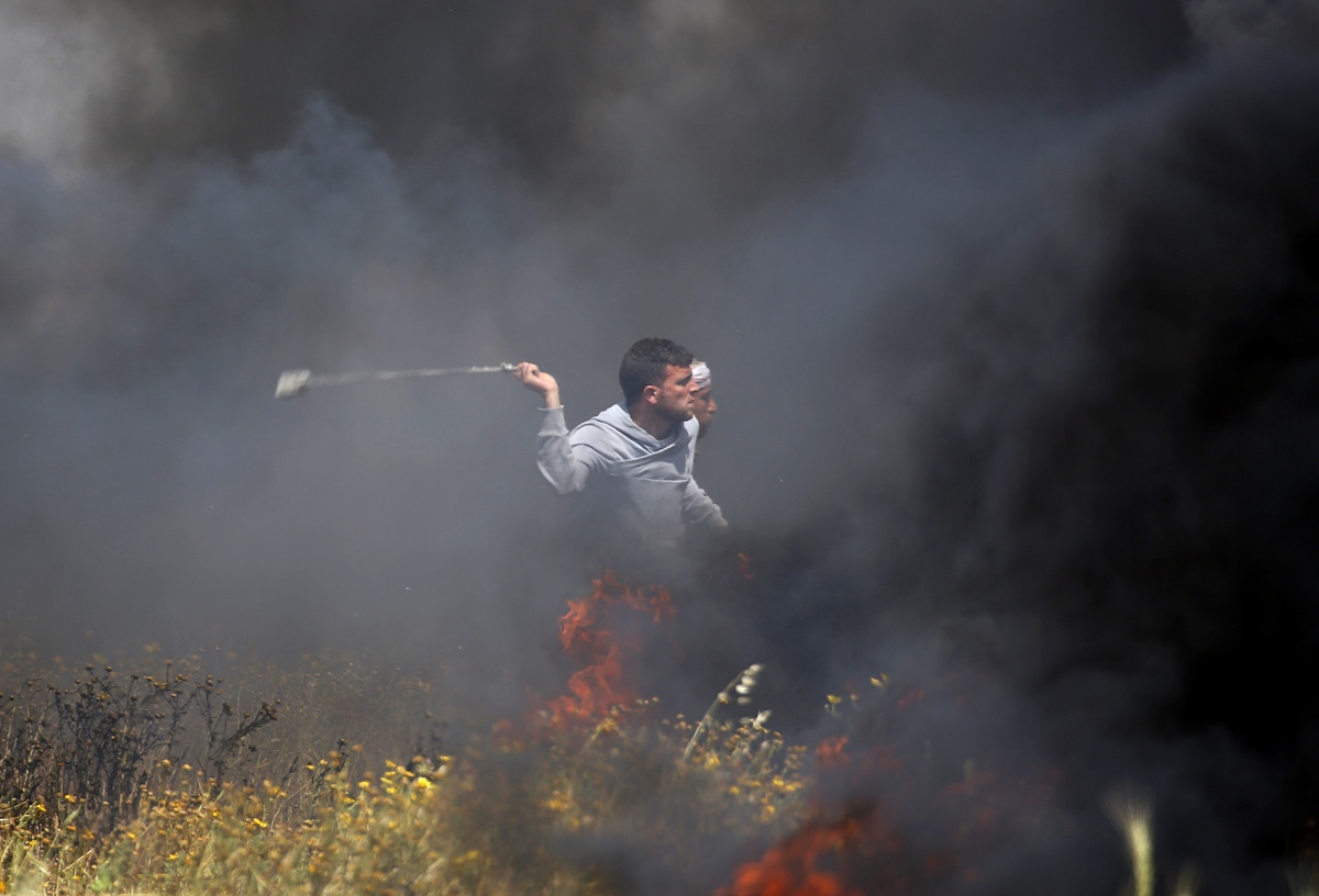Nguoi Palestine dai bieu tinh o Gaza, 1.400 nguoi bi thuong hinh anh