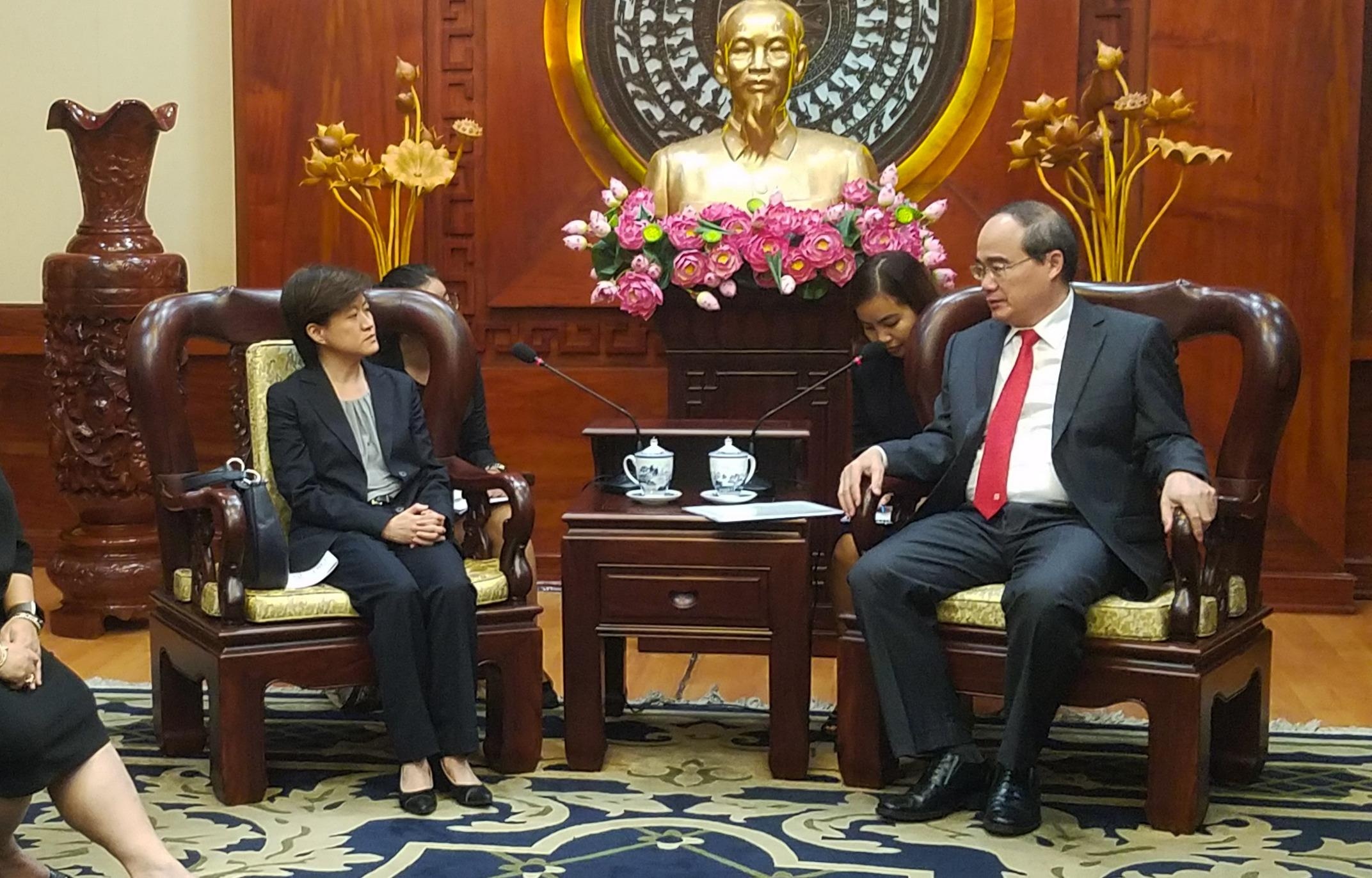 Singapore san sang giup TP.HCM ve quy hoach giao thong, ha tang hinh anh