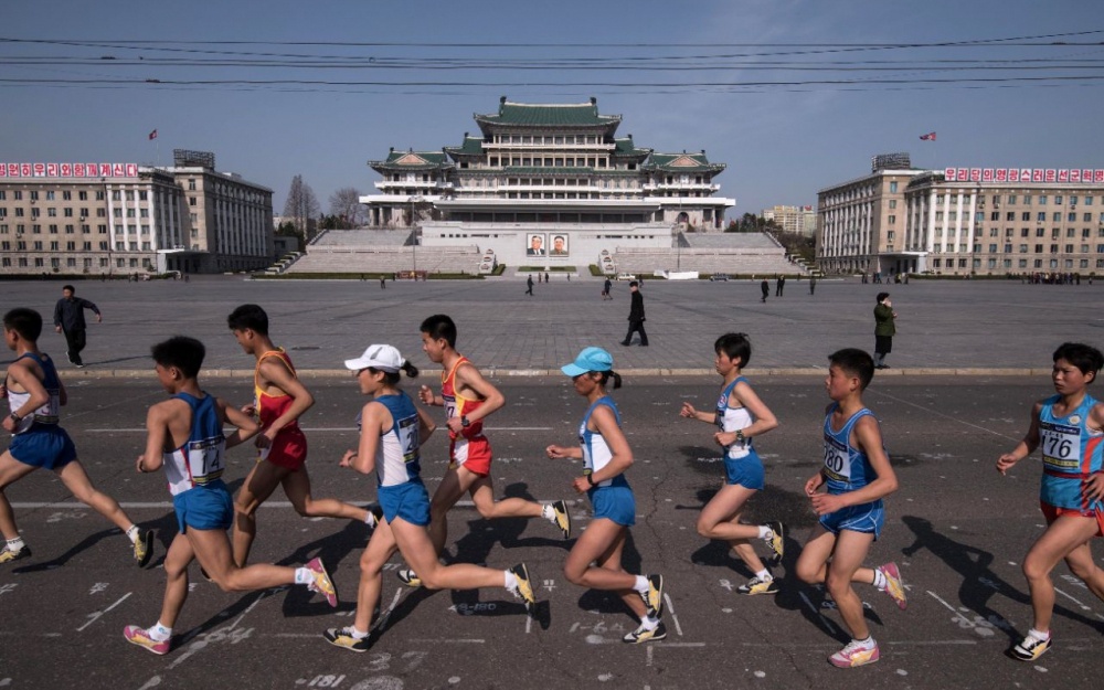 Hang tram du khach den Binh Nhuong tham gia cuoc thi marathon hinh anh
