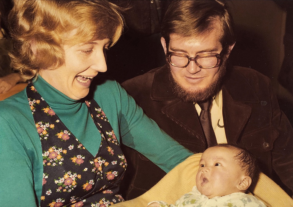 Hoa si goc Viet duoc dua den Ha Lan lam con nuoi hinh anh