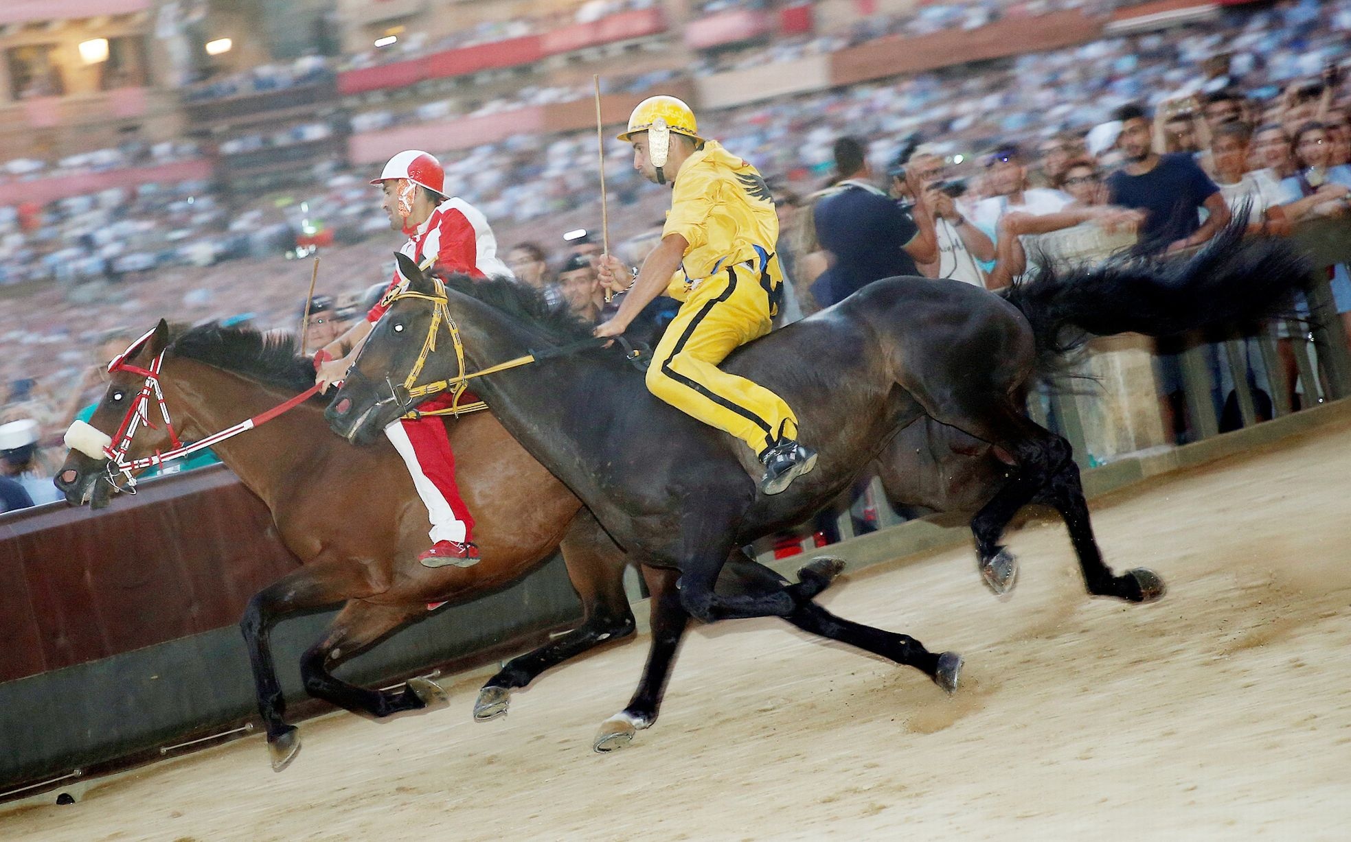 lễ hội đua ngựa Ý ảnh 4 le hoi dua ngua Y anh 4