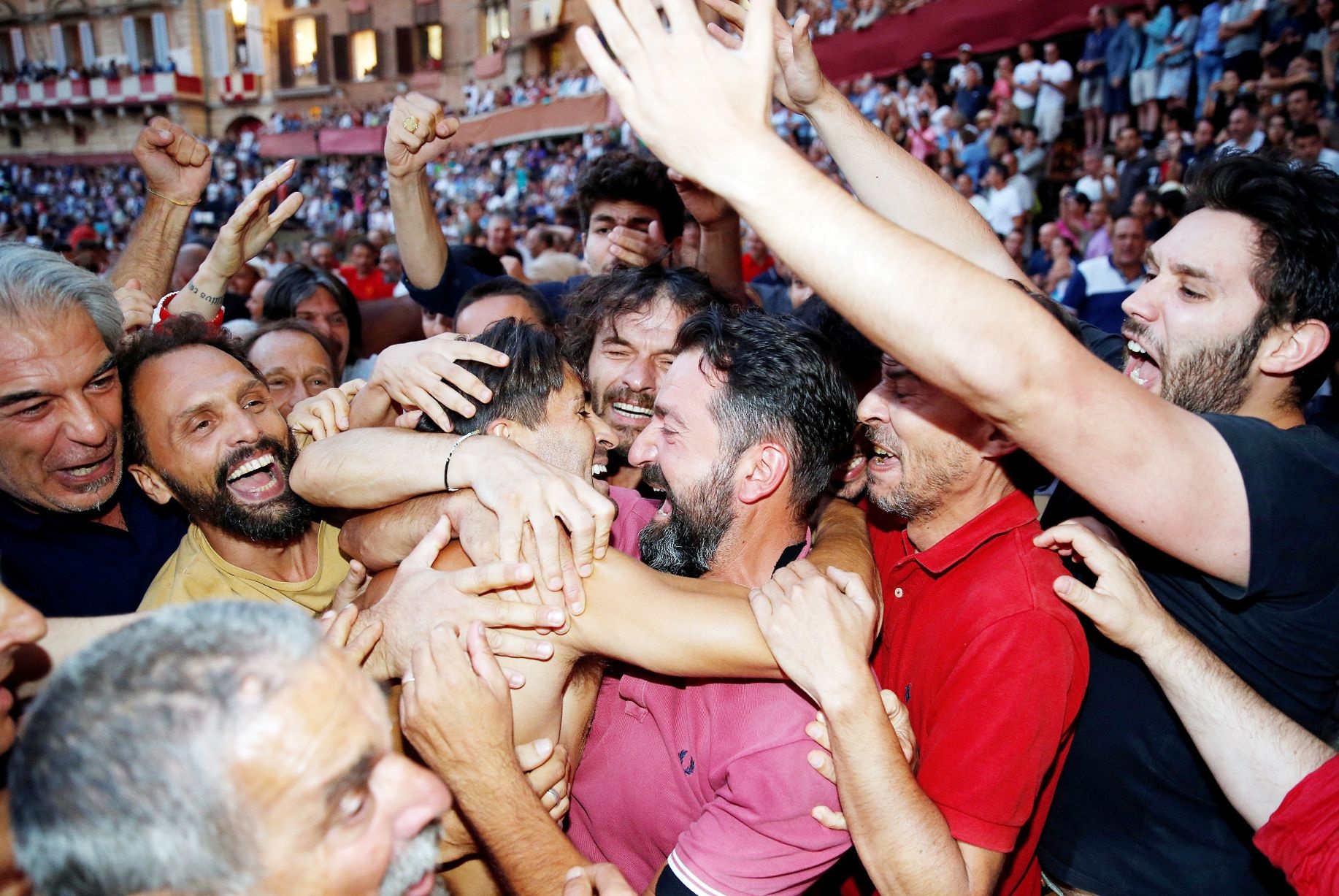 lễ hội đua ngựa Ý ảnh 6 le hoi dua ngua Y anh 6