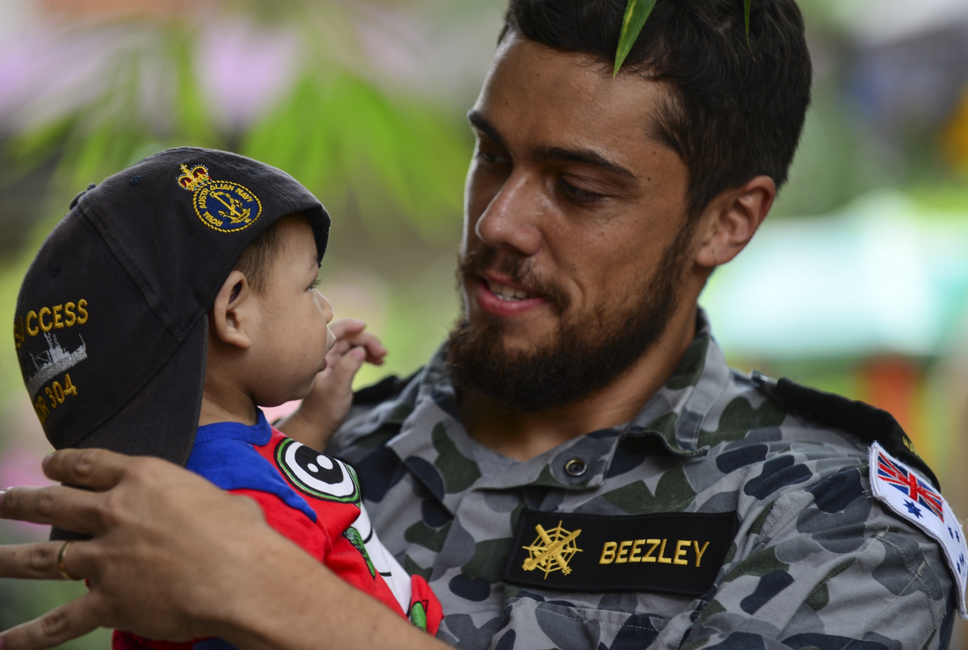 Hai quan Australia tham tre tan tat anh 9