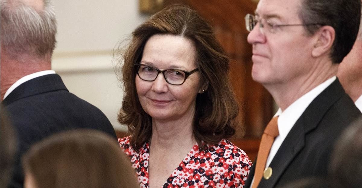 Trump bao ve nu ung vien giam doc CIA anh 1