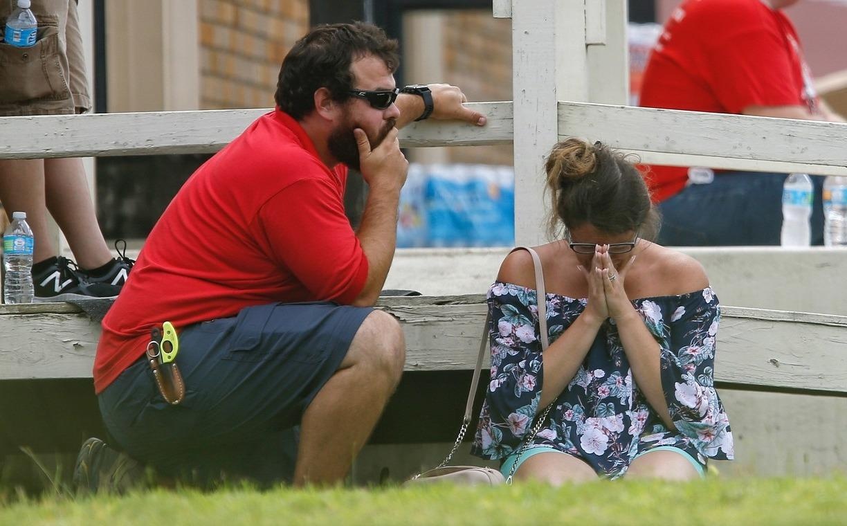 Xa sung tai truong hoc o Texas, it nhat 10 nguoi chet hinh anh