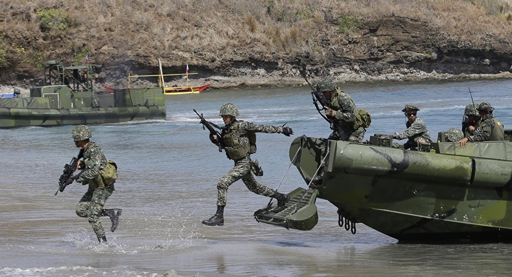 Philippines san sang cho chien tranh neu bi tan cong tren Bien Dong hinh anh