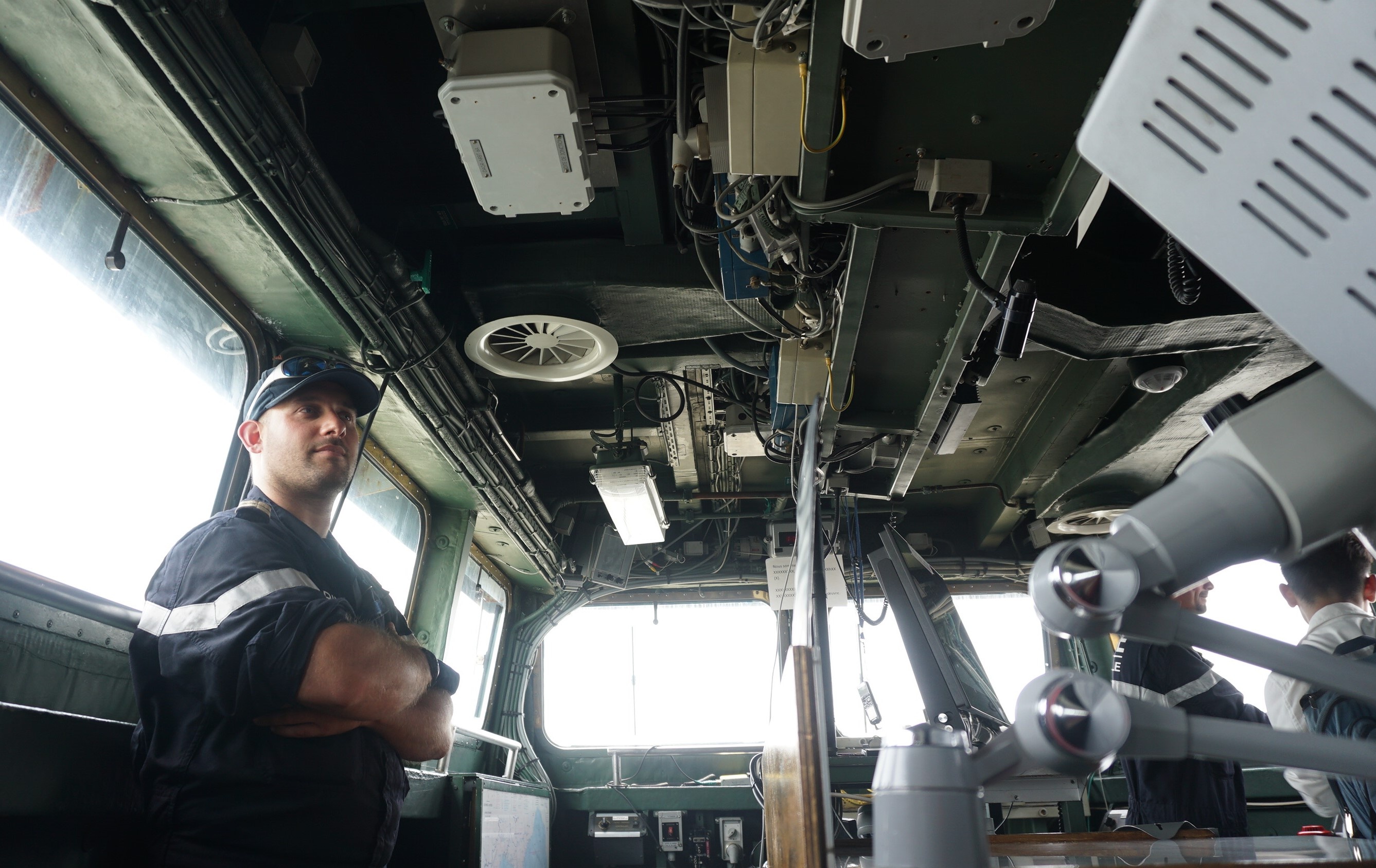 tau quan su Phap anh 4