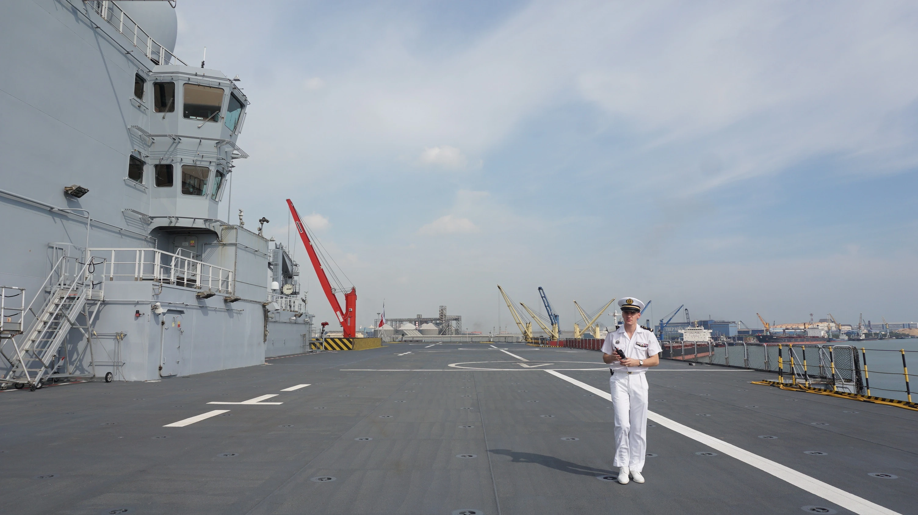 tau quan su Phap anh 7