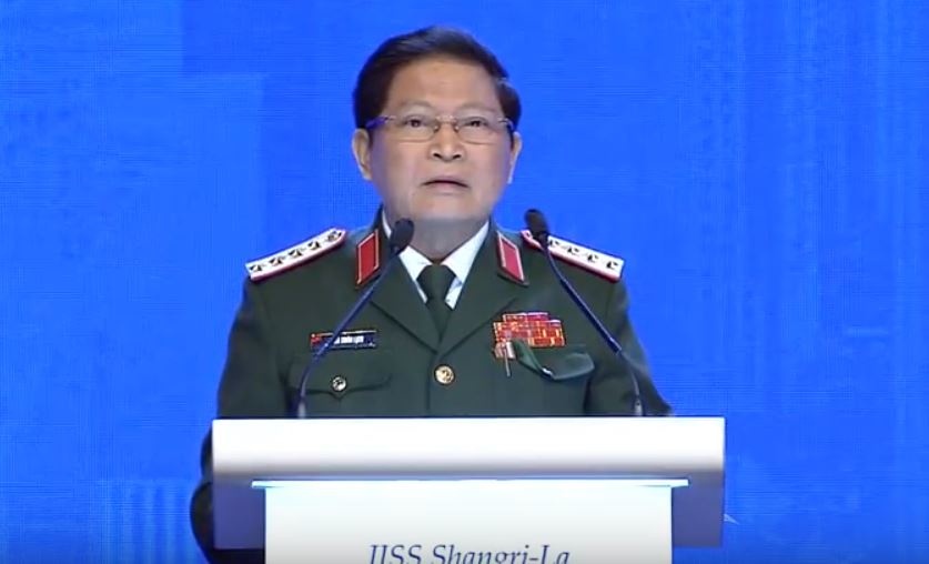 Bo truong Ngo Xuan Lich yeu cau cac nuoc ton trong luat quoc te hinh anh