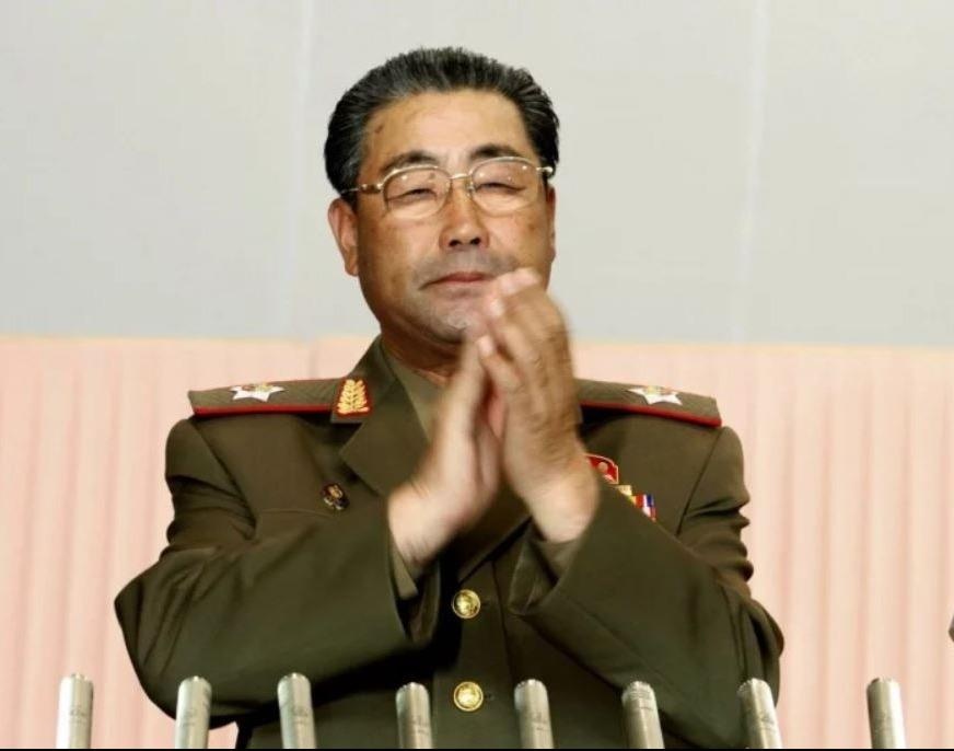 Trieu Tien thay 3 lanh dao quan doi truoc cuoc thuong dinh 12/6 hinh anh