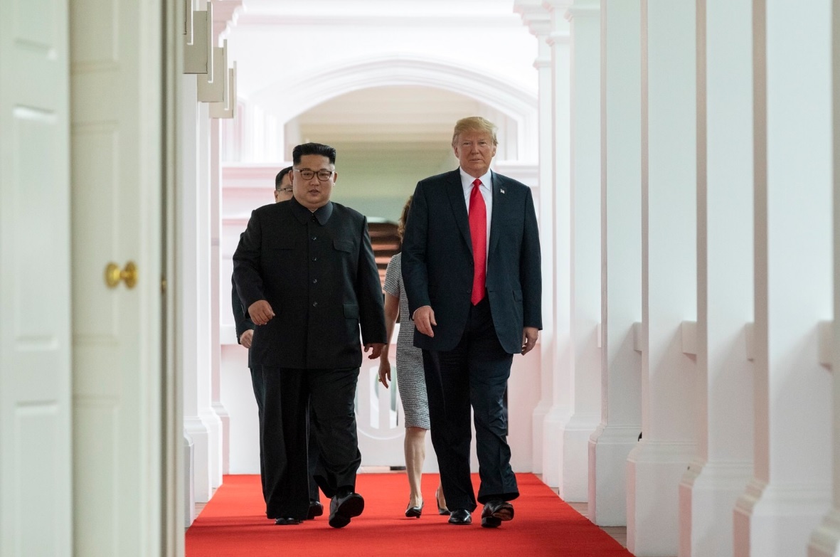 Trump Kim bat tay lich su anh 11