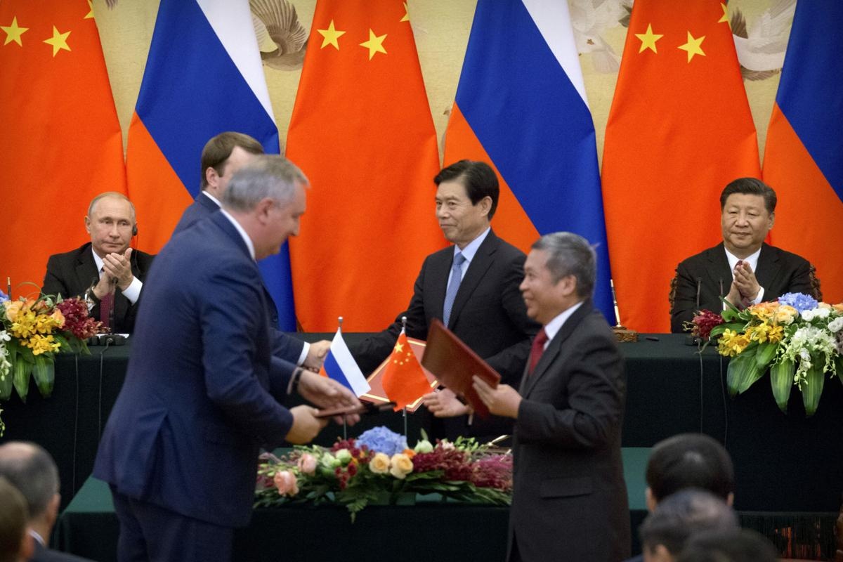 Tong thong Putin den tham Trung Quoc anh 5