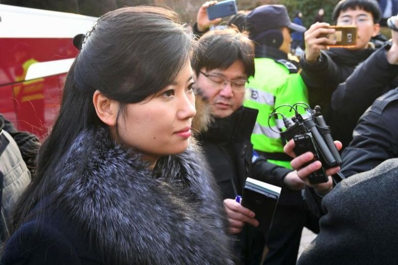 Nu ca si Trieu Tien thap tung Kim Jong Un den Singapore hinh anh