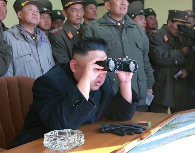 Ai giu 'nut hat nhan' cua Trieu Tien khi ong Kim o Singapore? hinh anh