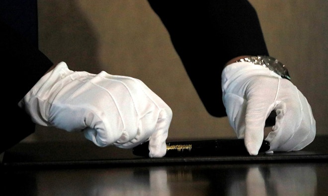 phân tích chữ ký của ông Trump và ông Kim ảnh 2 phan tich chu ky cua ong Trump va ong Kim anh 2