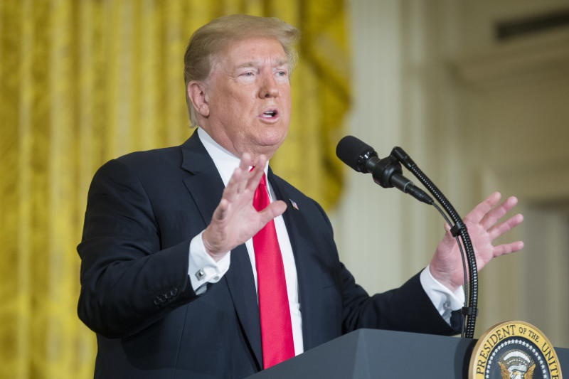 Trump doa ap thue voi 200 ty USD hang nhap khau TQ hinh anh