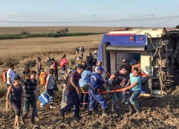 Lat tau hoa o Tho Nhi Ky, 10 nguoi chet, 73 nguoi bi thuong hinh anh