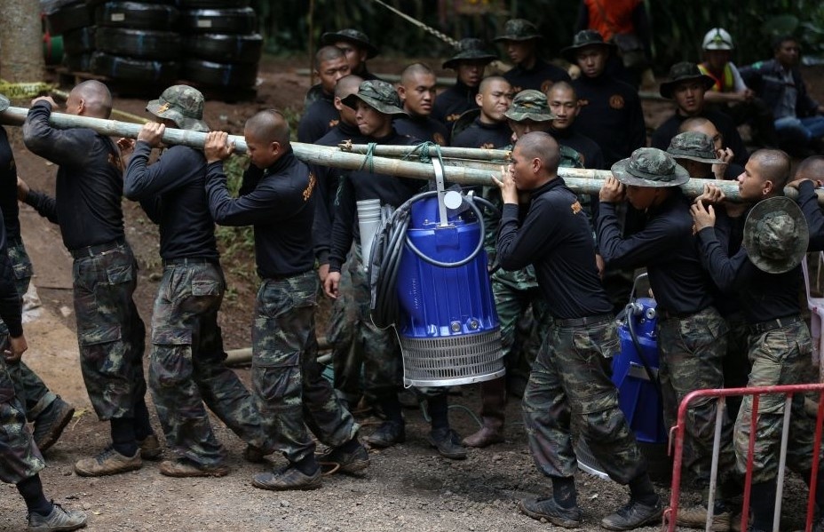 giai cuu 13 thanh vien doi bong Thai anh 11