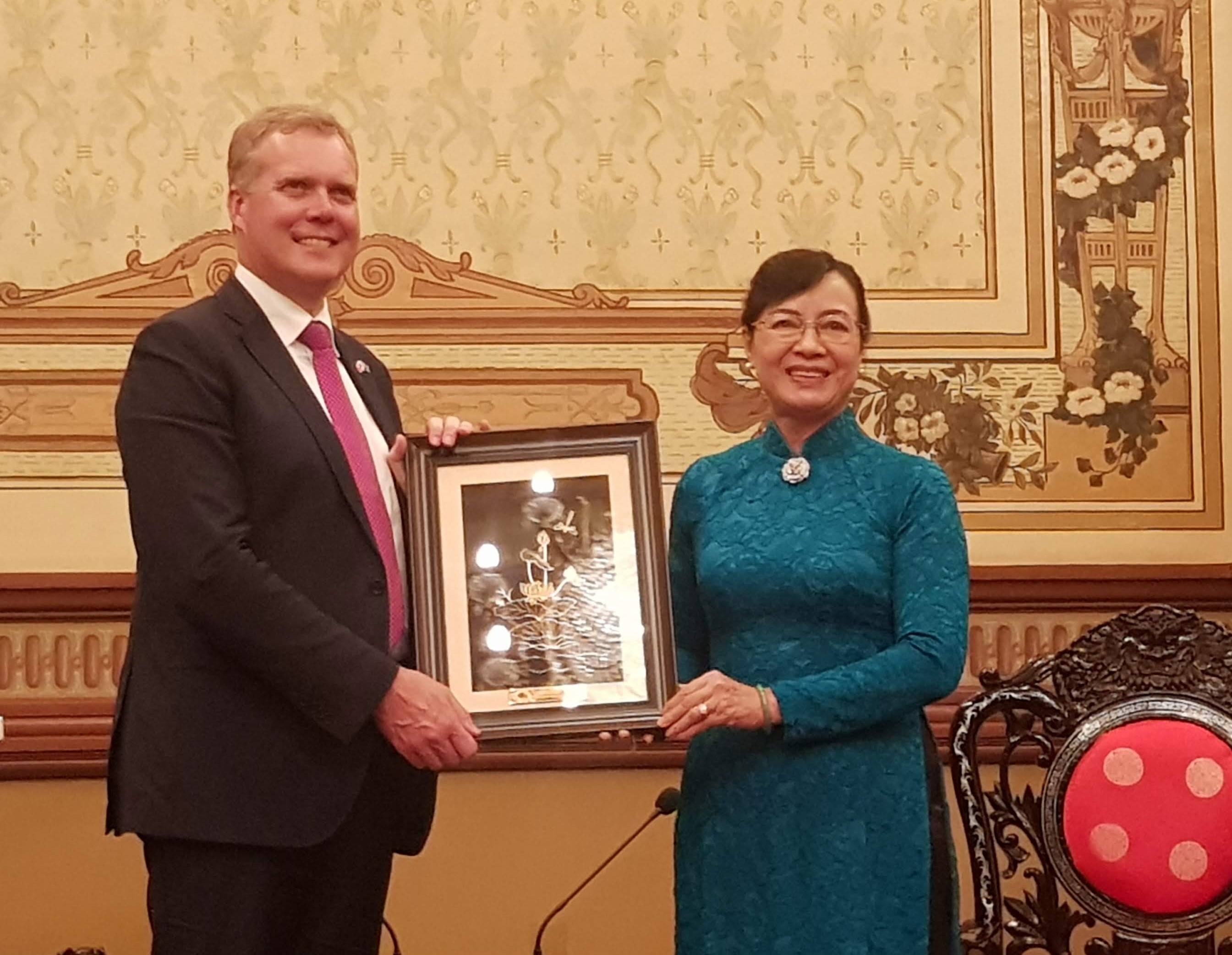 Chủ tịch Hạ viện Australia thăm Việt Nam ảnh 2 Chu tich Ha vien Australia tham Viet Nam anh 2