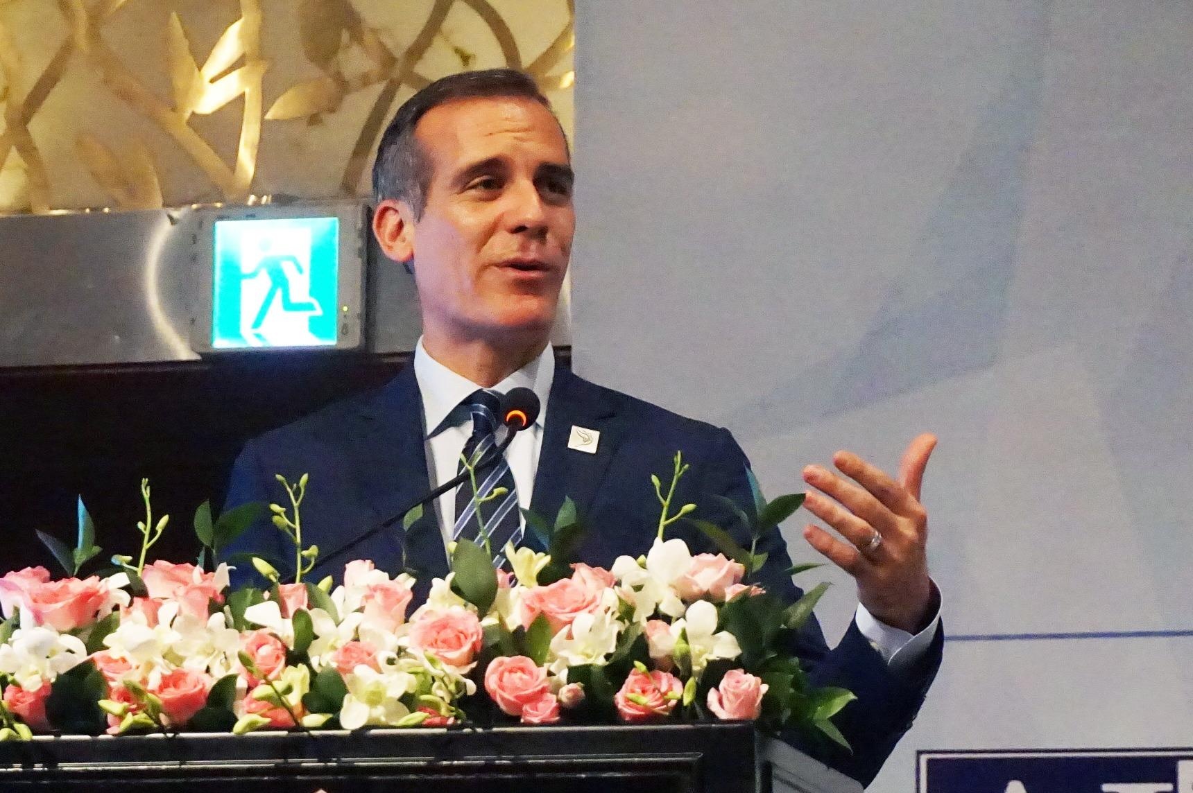 Los Angeles ho tro TP.HCM doi mat thach thuc bien doi khi hau hinh anh