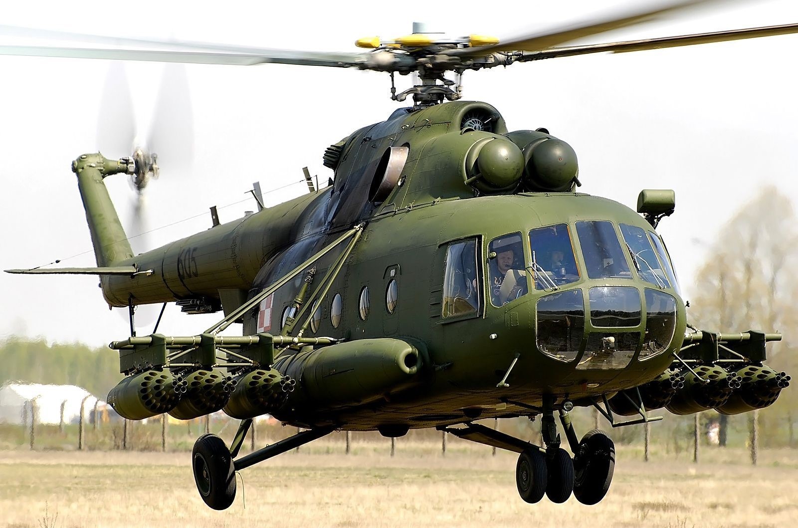 Truc thang Mi-8 cho cong nhan dau mo roi tai Nga, 18 nguoi chet hinh anh