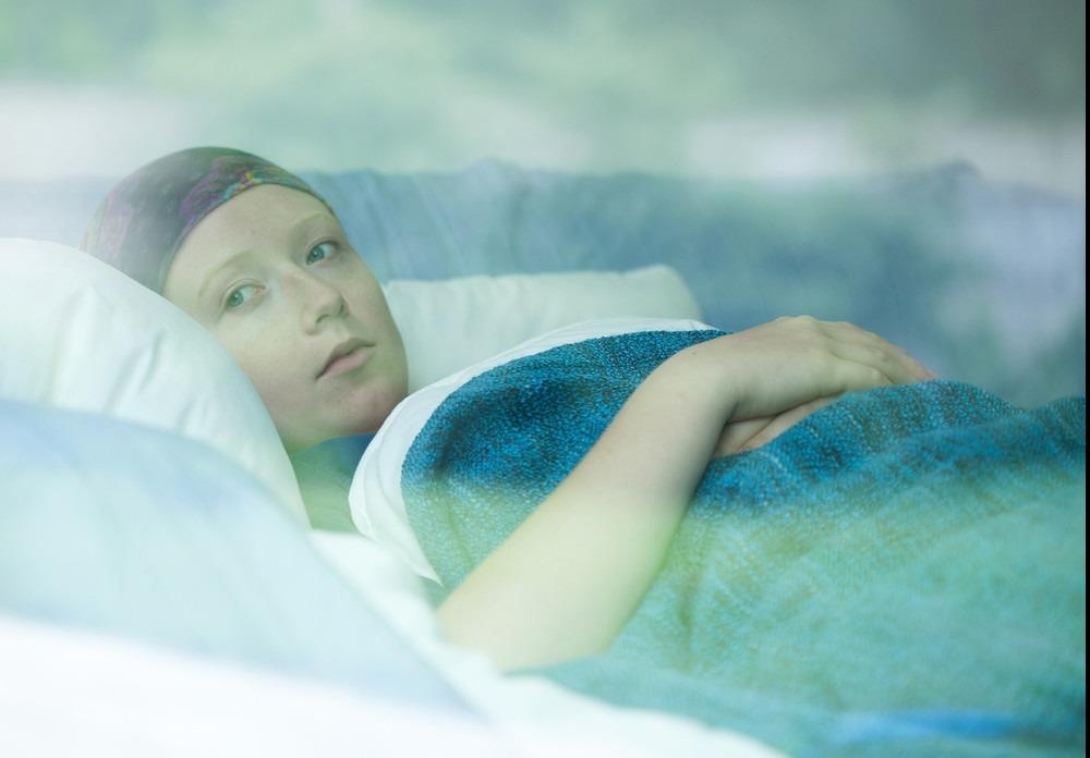 Nguoi tre mac ung thu: Kho tri va thuong gap tac dung phu hinh anh