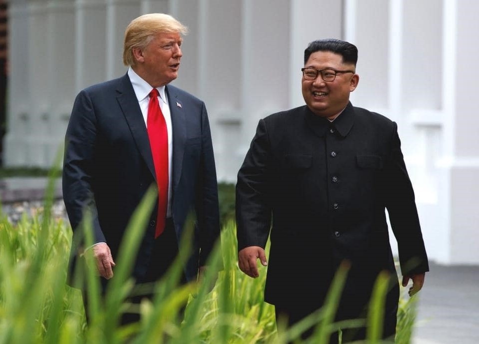 Trump noi 'nhieu kha nang' se gap Kim Jong Un lan nua hinh anh