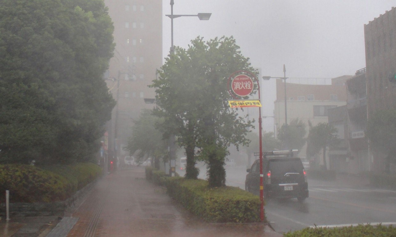 Sieu bao Jebi Nhat anh 2