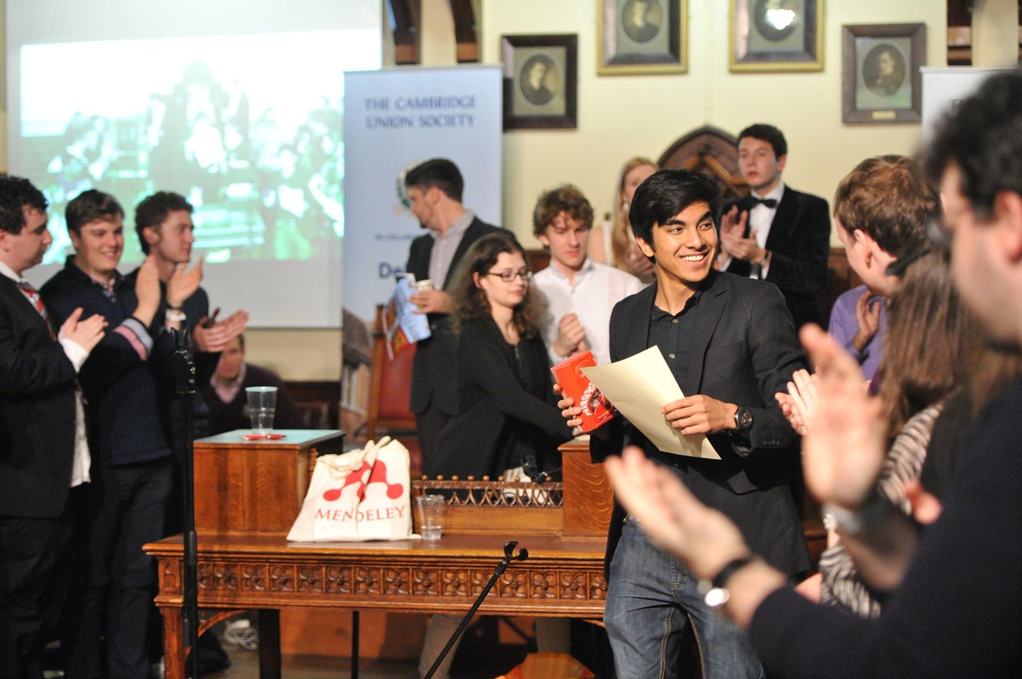 Bộ trưởng trẻ nhất Malaysia Syed Saddiq ảnh 2 Bo truong tre nhat Malaysia Syed Saddiq anh 2