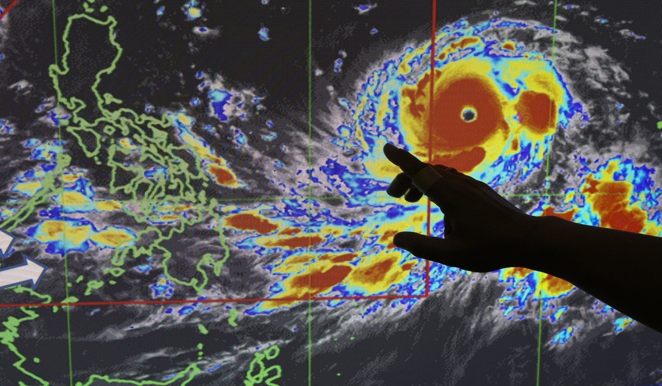 Hong Kong chuẩn bị đón bão mạnh nhất lịch sử ảnh 2 Hong Kong chuan bi don bao manh nhat lich su anh 2