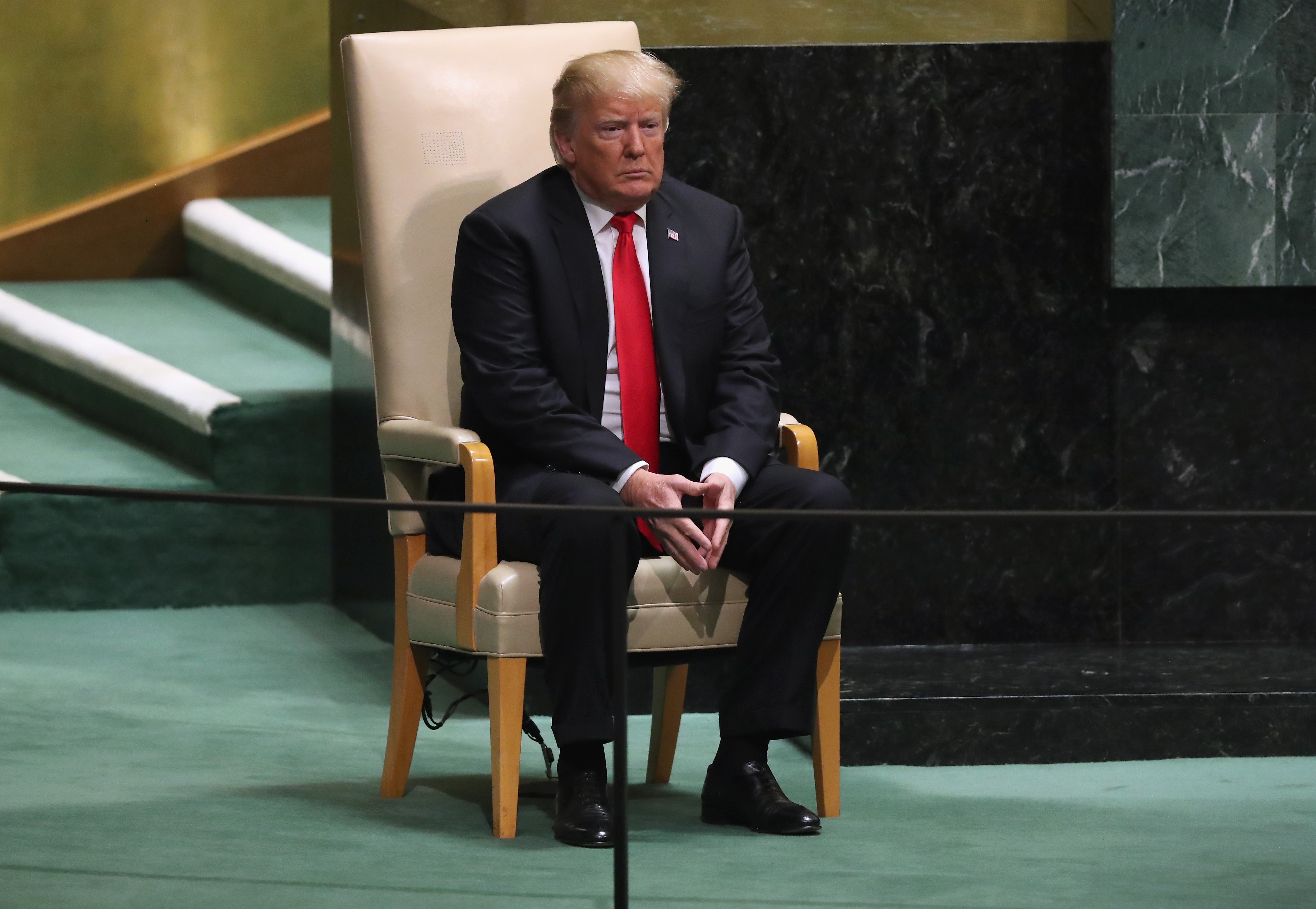 Tong thong Trump va ky hop LHQ 'that tran' ngay tren san nha hinh anh