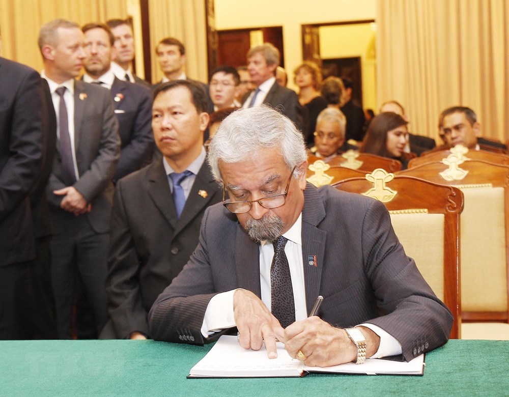 cac nuoc gui dien chia buon nguyen Tong bi thu Do Muoi qua doi anh 11