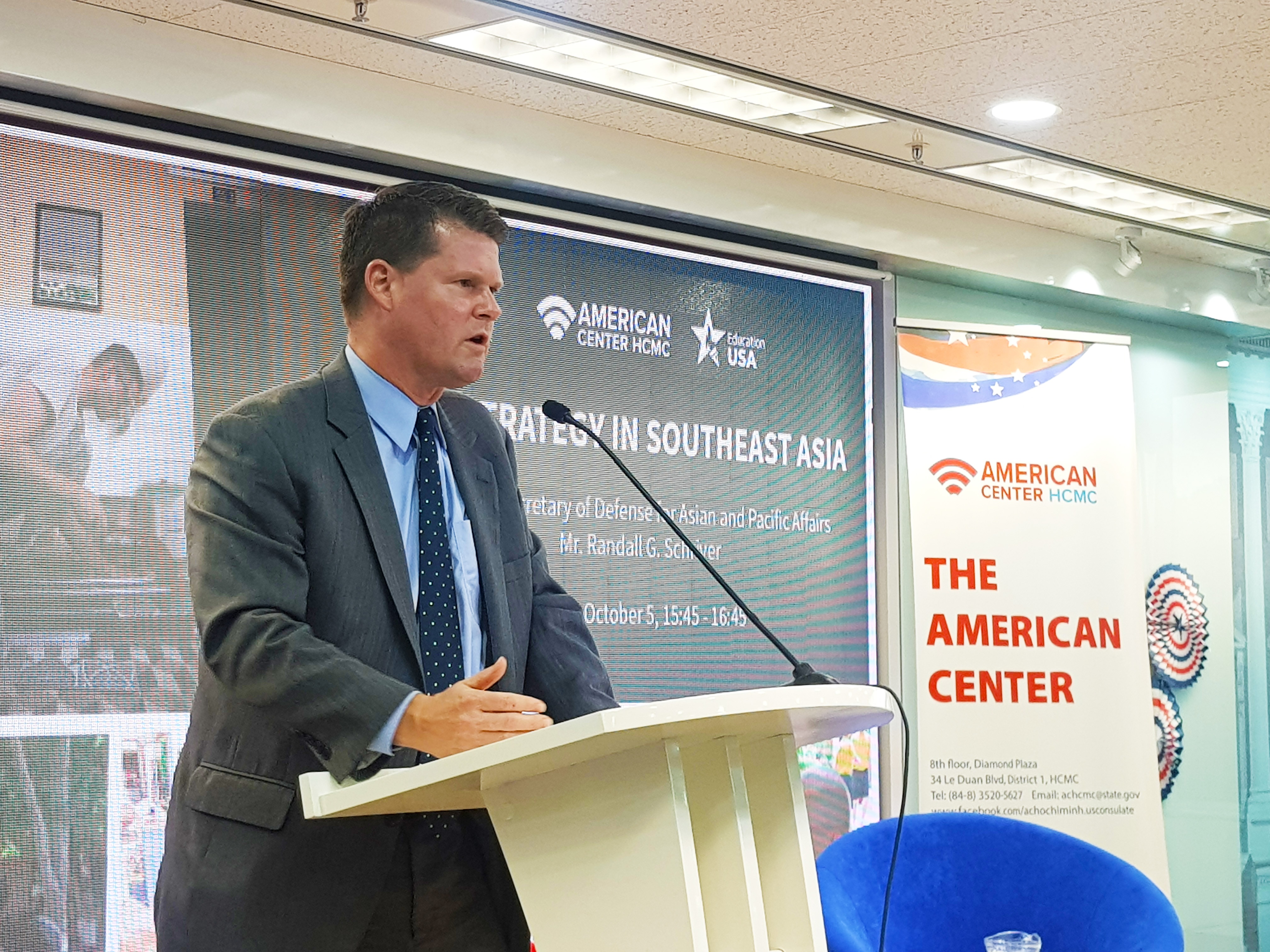 tro ly bo truong quoc phong My noi ve Trung Quoc anh 3