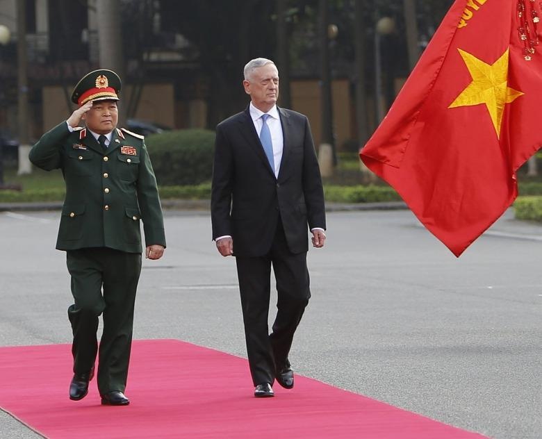 Bo truong Mattis tham VN, thuc day hop tac quoc phong Viet - My hinh anh