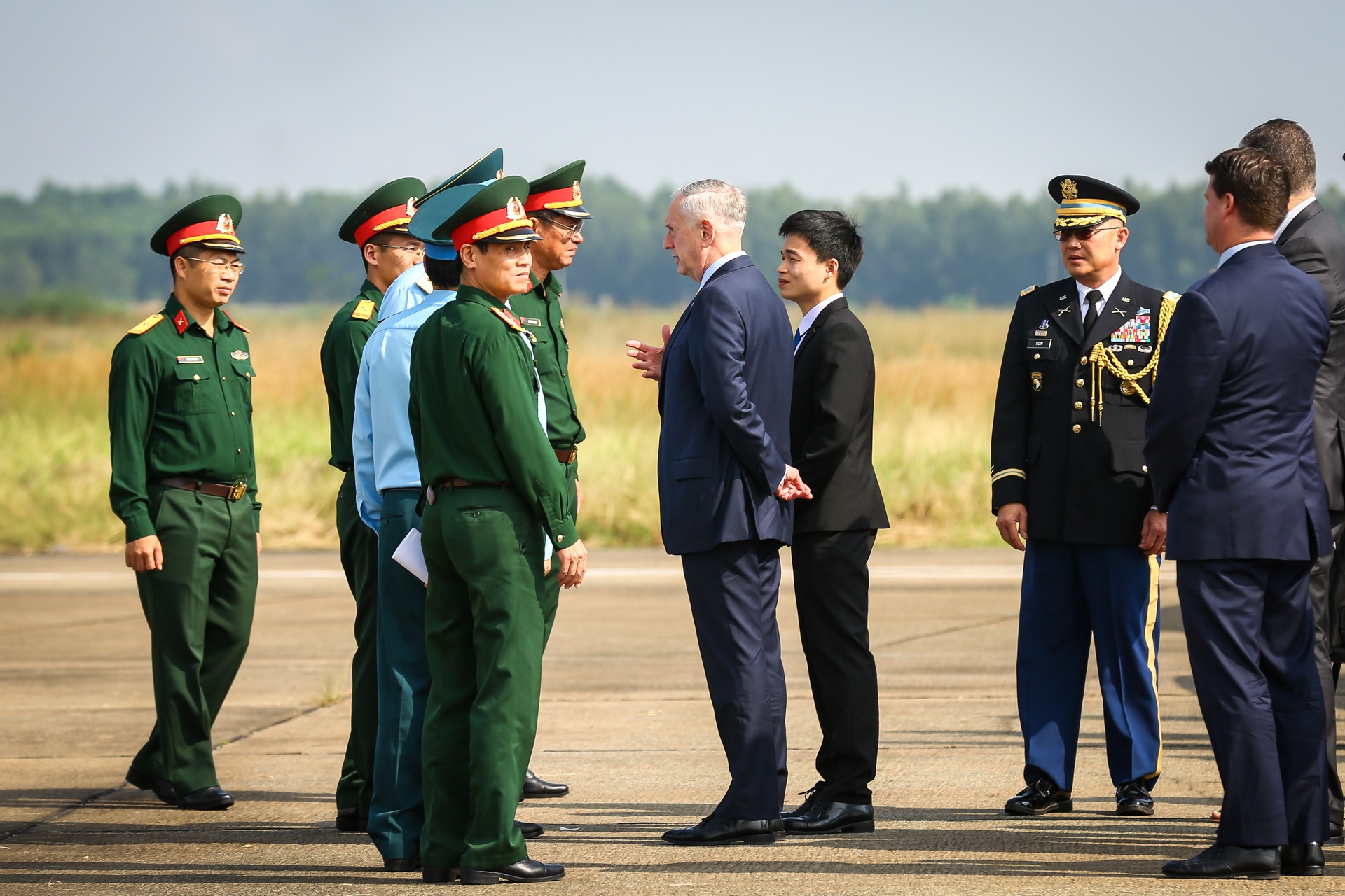 Bo truong Mattis den TP.HCM anh 2