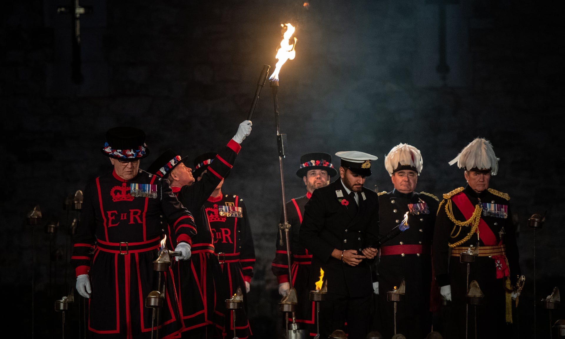 tháp London thắp sáng kỷ niệm đình chiến ảnh 6 thap London thap sang ky niem dinh chien anh 6