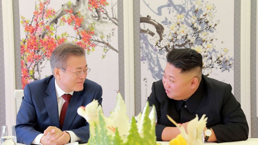 May bay quan su Han cho quyt den Trieu Tien, dap le nam tung nhung hinh anh