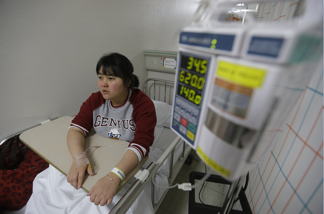 moi truong lam viec doc hai anh 2