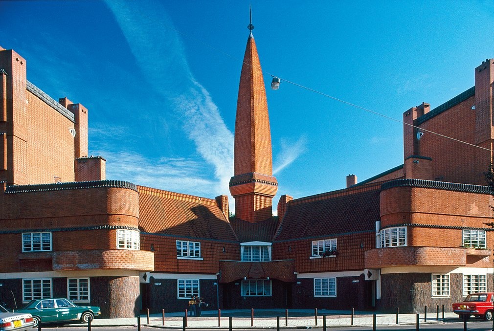 nhung kien truc doc dao anh 9