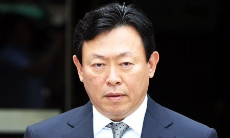 Chu tich Lotte co the bi bat vi nghi an tham nhung hinh anh