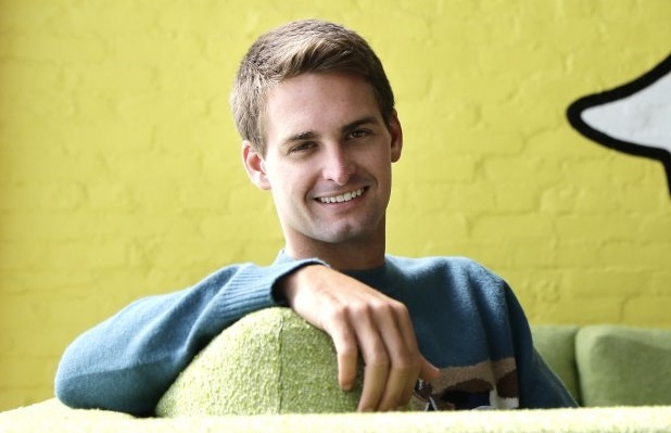 Tro thanh ty phu dola tu lap tre nhat nho y tuong ky quac hinh anh