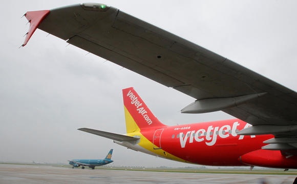 VietJet va Vietnam Airlines chay dua len san chung khoan hinh anh