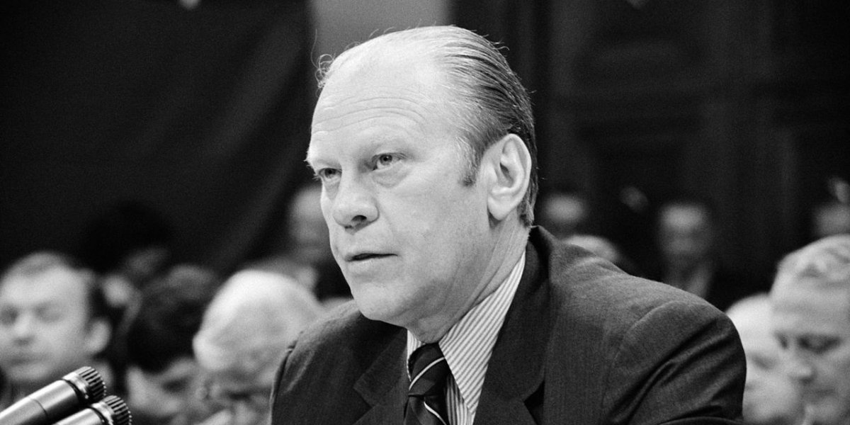 cong viec dau tien cua tong thong anh 12