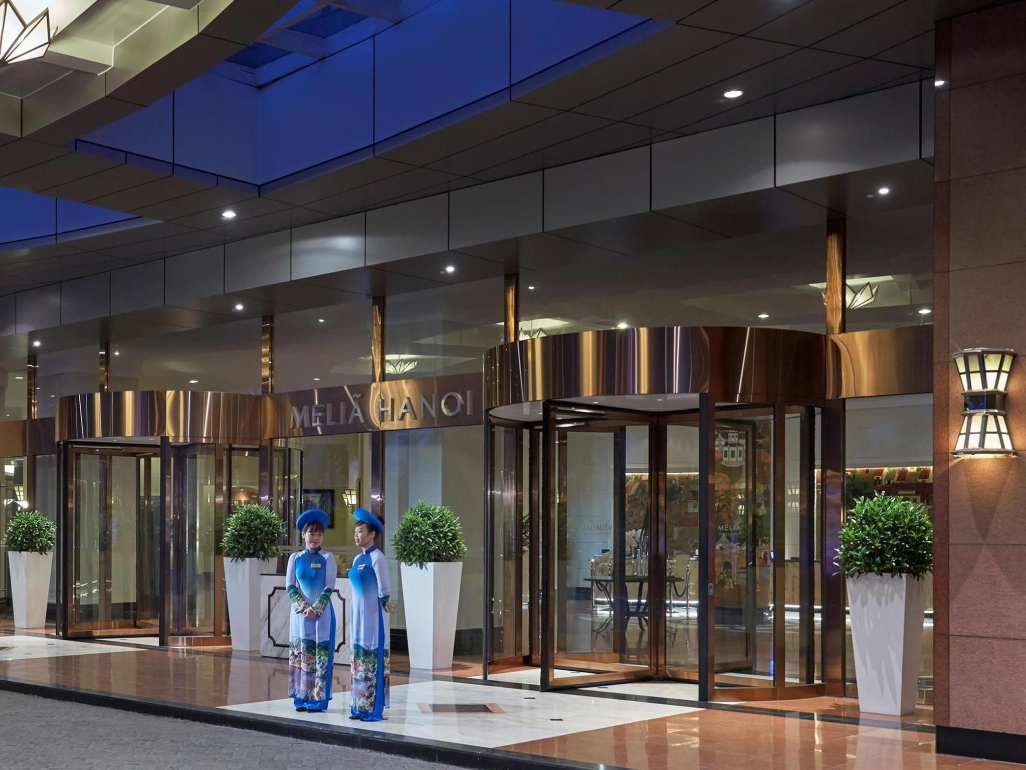 Khach san Melia anh 2