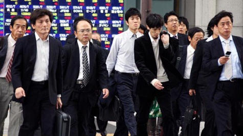 Lao dong Nhat se nghi vao 15h ngay thu 6 trong nam 2017 hinh anh