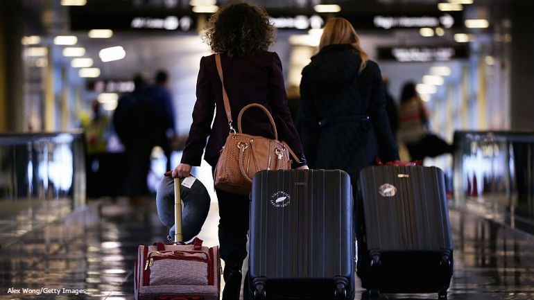 san bay luc nua dem anh 2