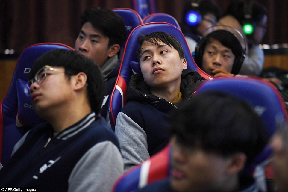 truong dao tao game thu chuyen nghiep anh 9