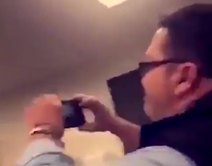 Giao vien bi dinh chi vi quay hoc sinh danh nhau hinh anh